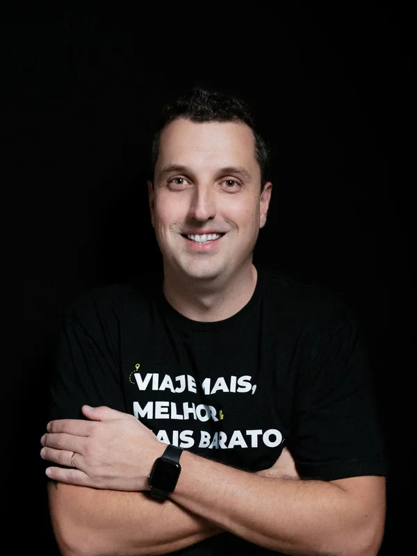 Felipe Ristow, especialista em emissão de passagens com milhas